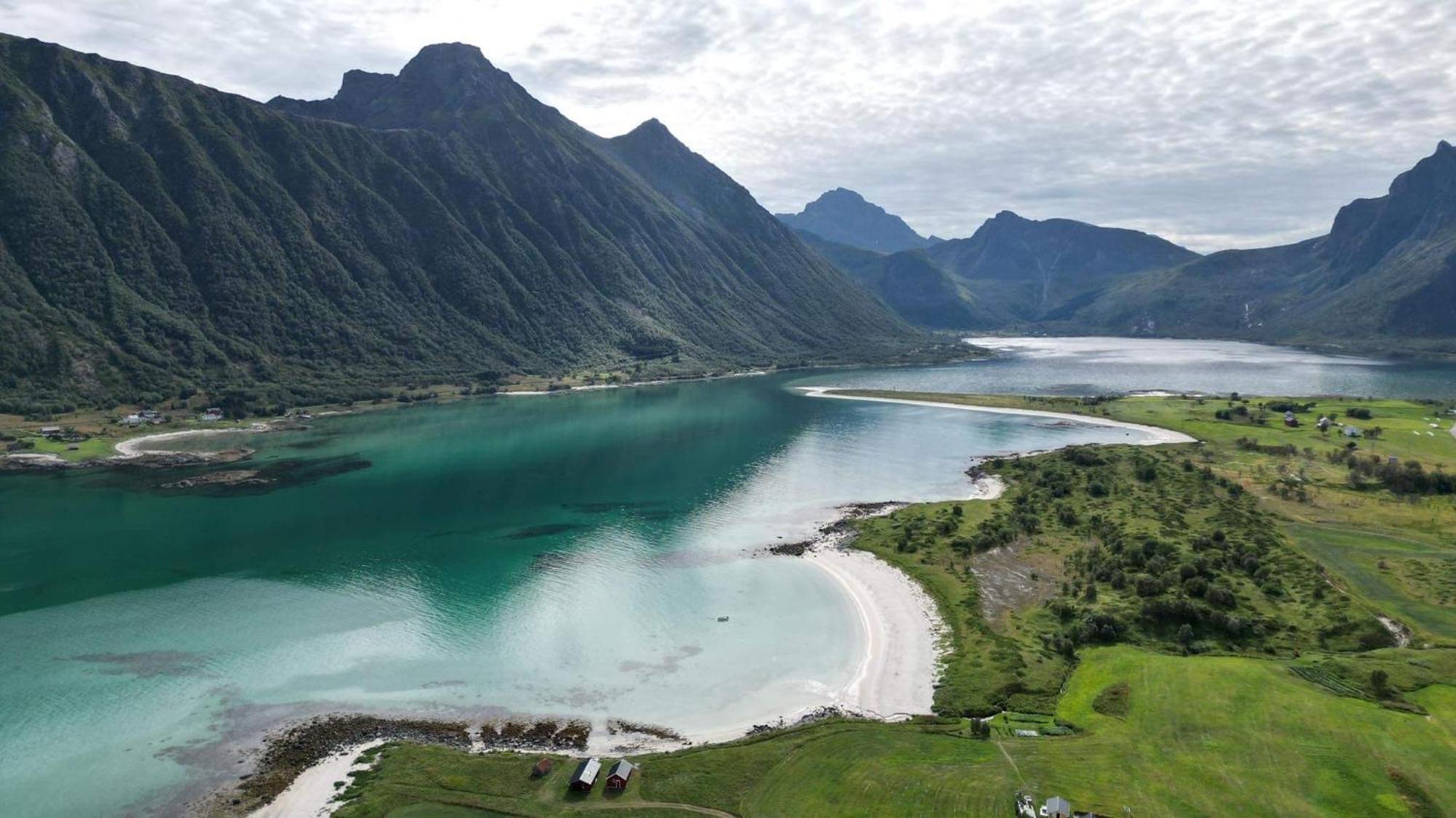 Midnattsolveien 3158,Sommarhusstrand Laukvik Lofoten Norway Екстериор снимка