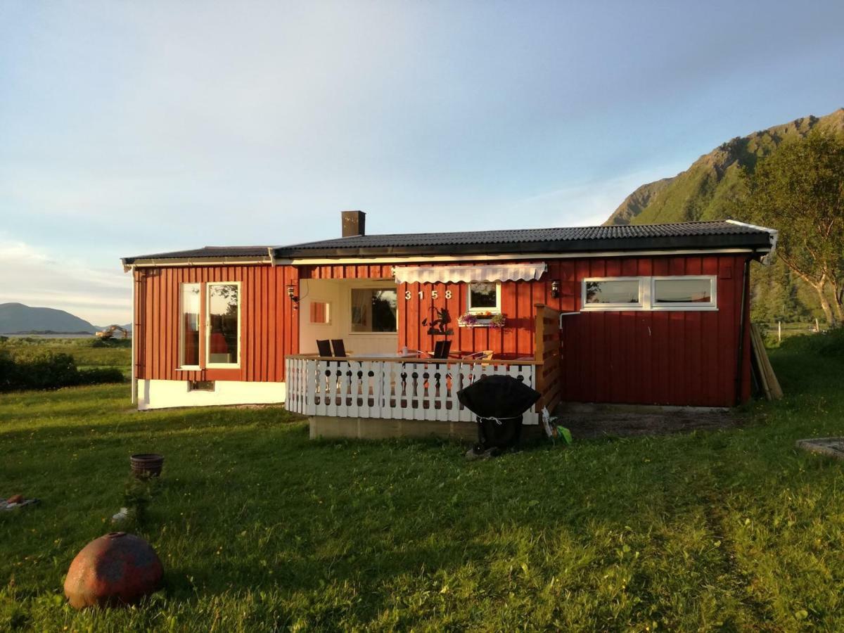 Midnattsolveien 3158,Sommarhusstrand Laukvik Lofoten Norway Екстериор снимка